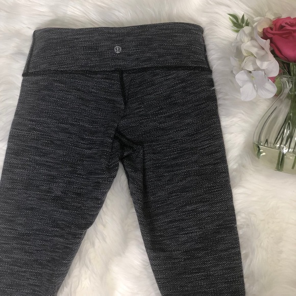 🍋 Lululemon Wunder Under Crop II Sz. 4 & Sz. 6 - Picture 2 of 7